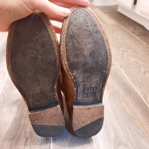 Frye Ann Shortie Boots 6 - Picture 7 of 9